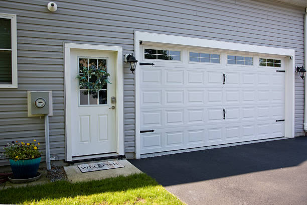 24/7 Emergency Garage Door Panel Replacement experts in Lame Deer, MT